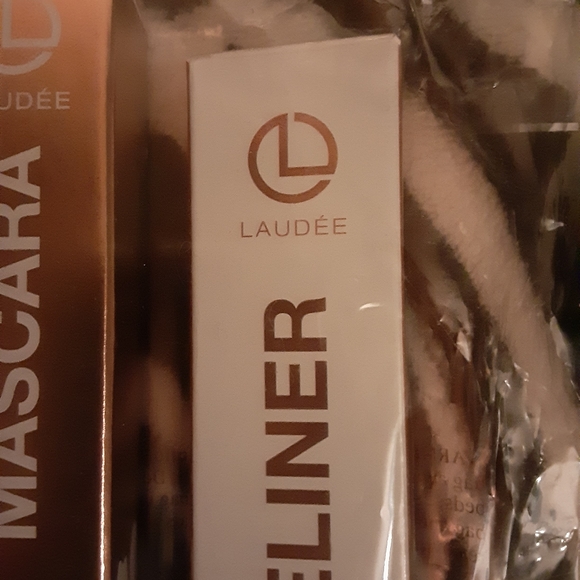 *SALE Laudee Mascara and Eyeliner - Picture 10 of 10
